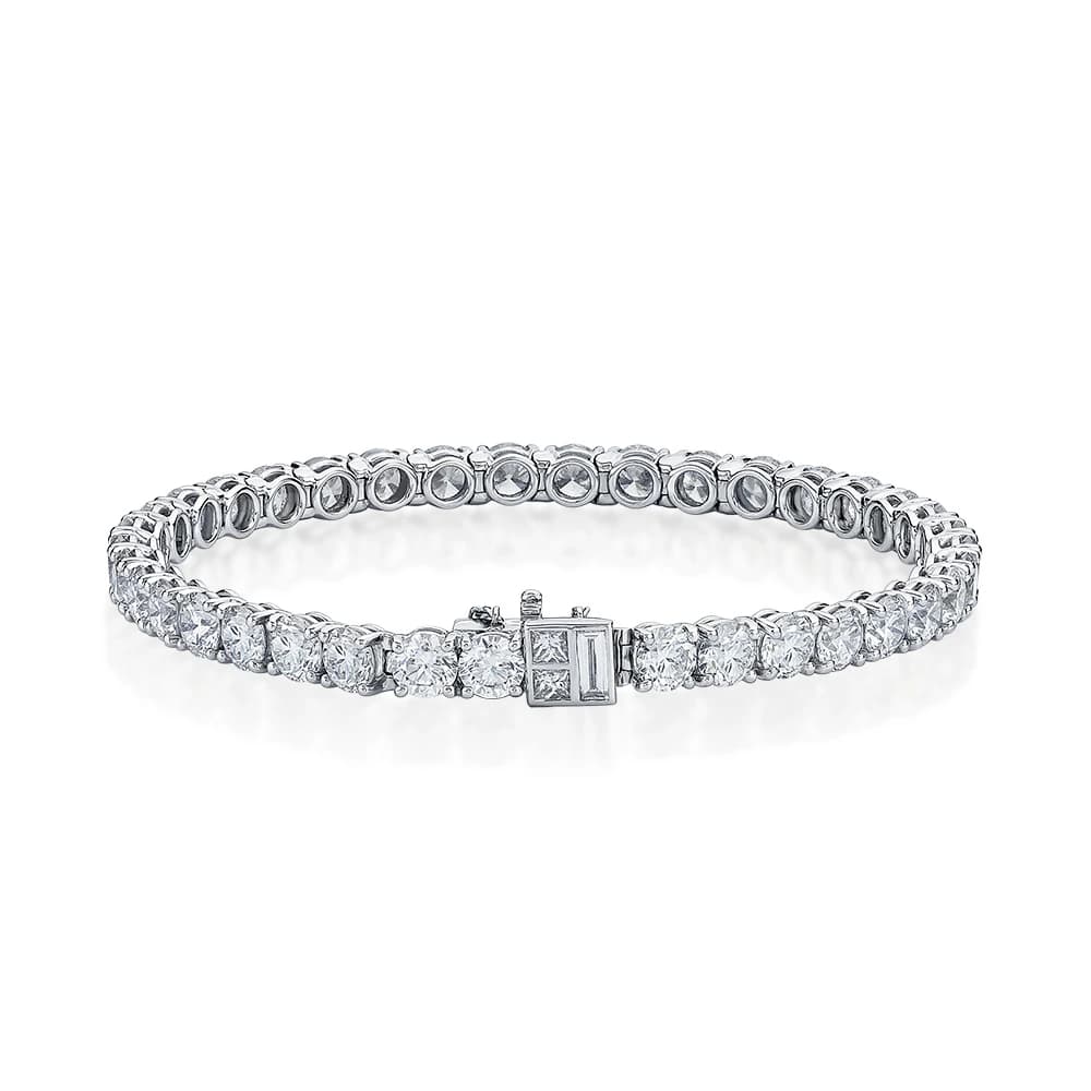 Pear and round diamond tennis bracelet